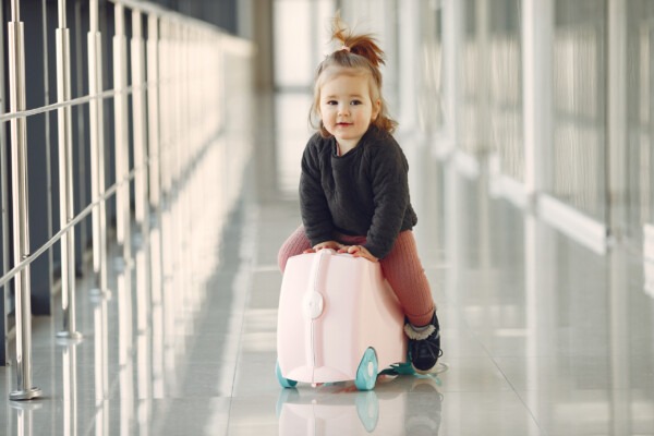 Jak vybrat dětský cestovní kufr na výlet?