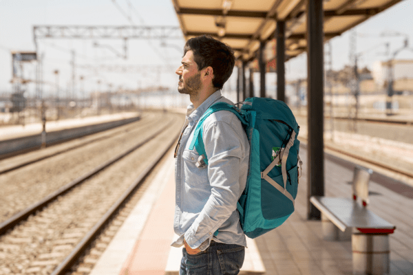 Jaké zavazadlo zvolit pro cestování vlakem a autobusem